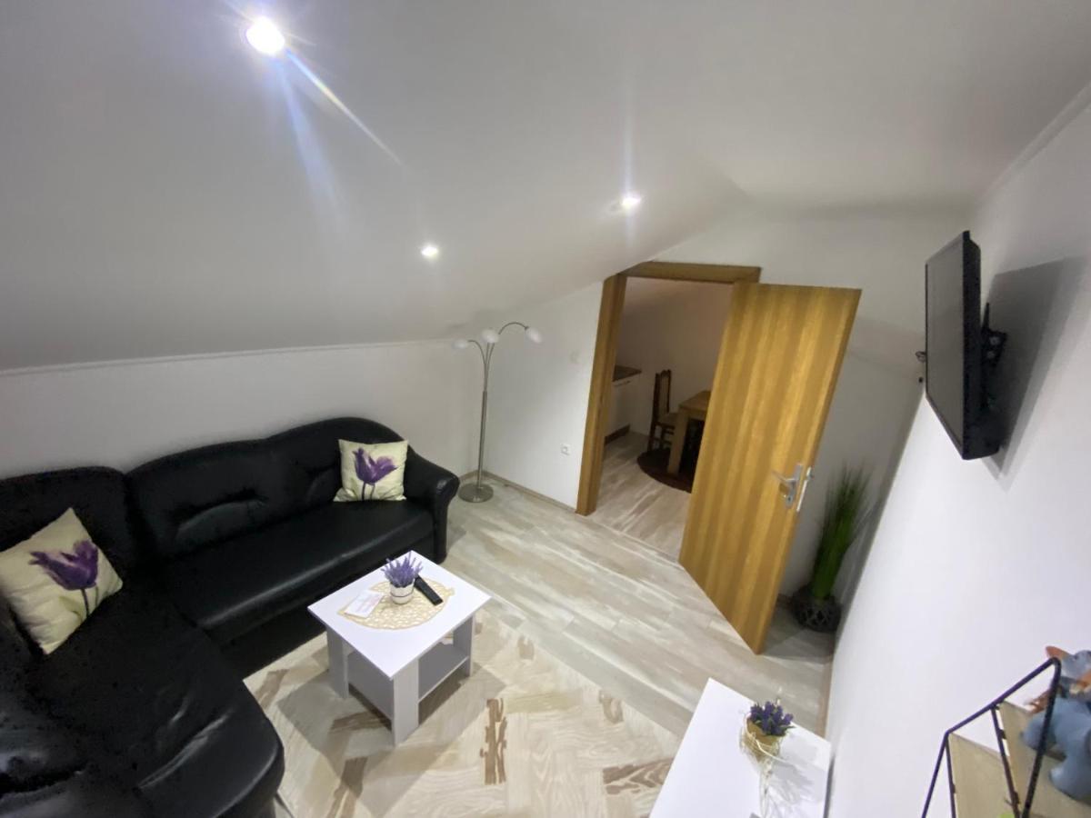 Apartman Filip Udbina المظهر الخارجي الصورة