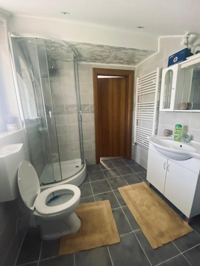 Apartman Filip Udbina المظهر الخارجي الصورة