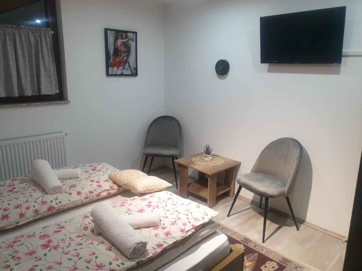 Apartman Filip Udbina المظهر الخارجي الصورة